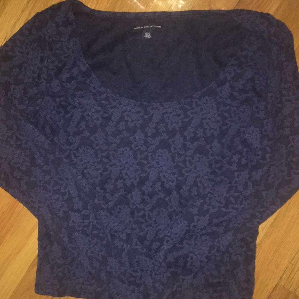 Long sleeve lace crop top